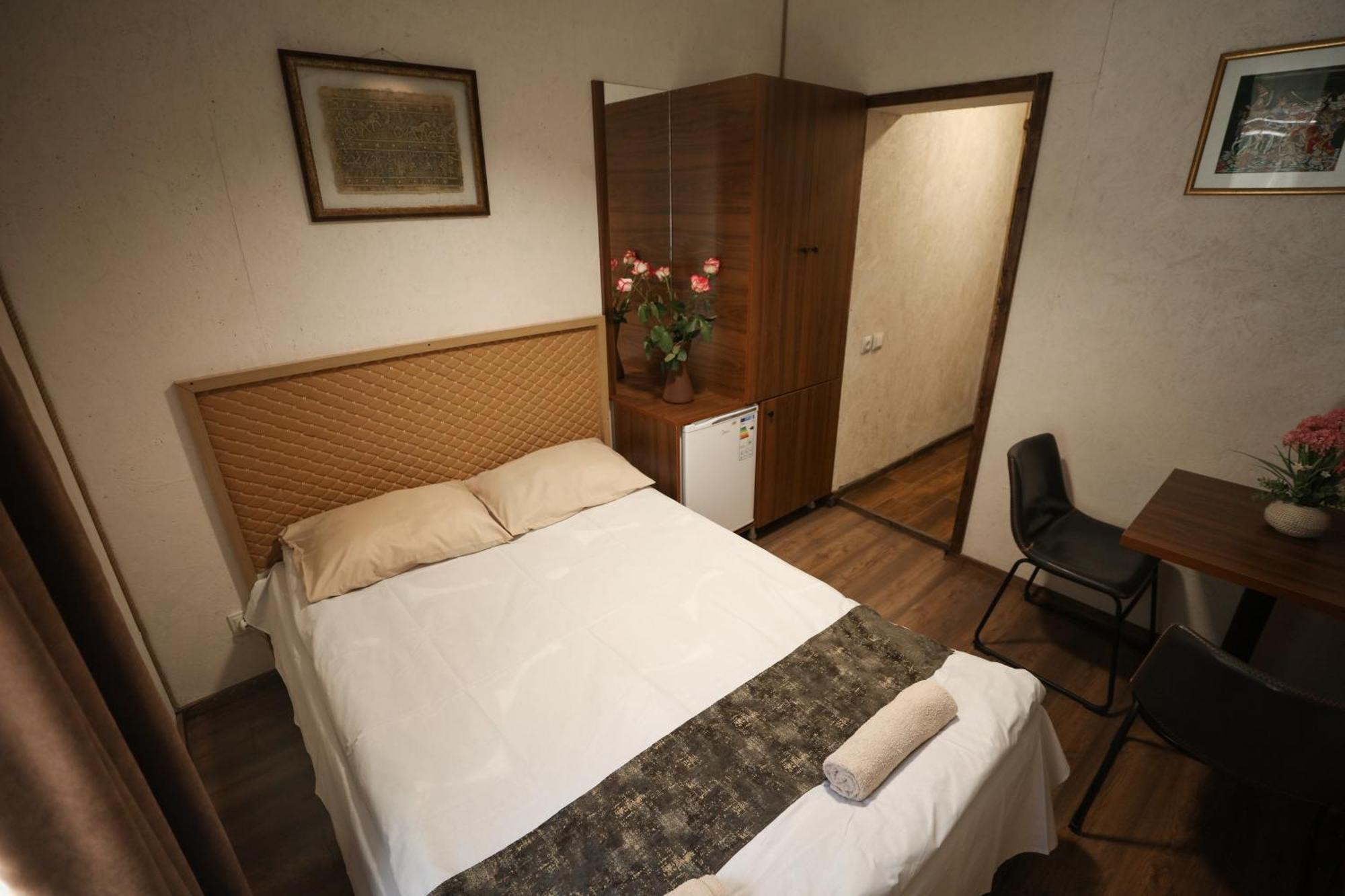U Ashota Hotell Jerevan Exteriör bild