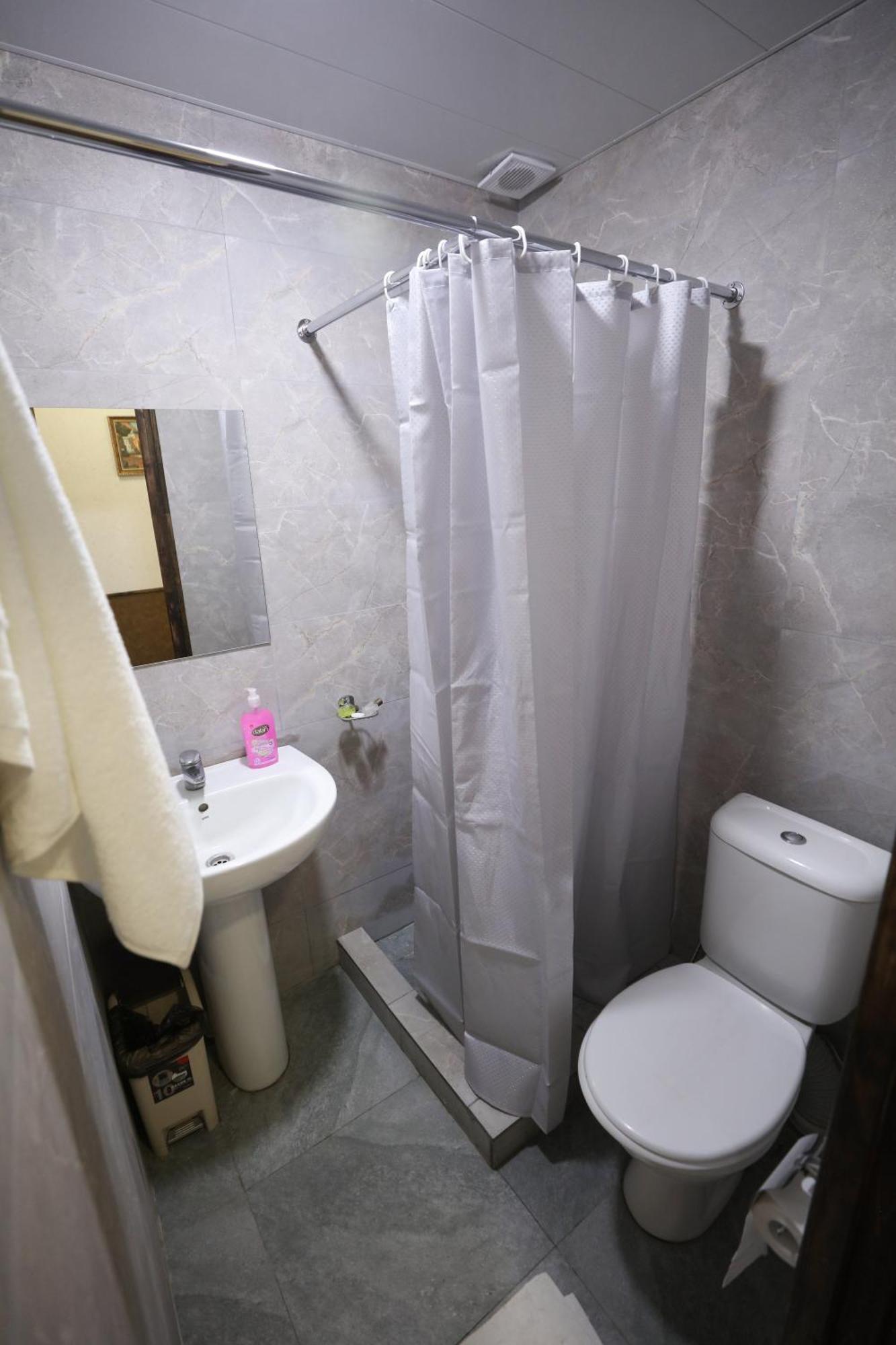 U Ashota Hotell Jerevan Exteriör bild