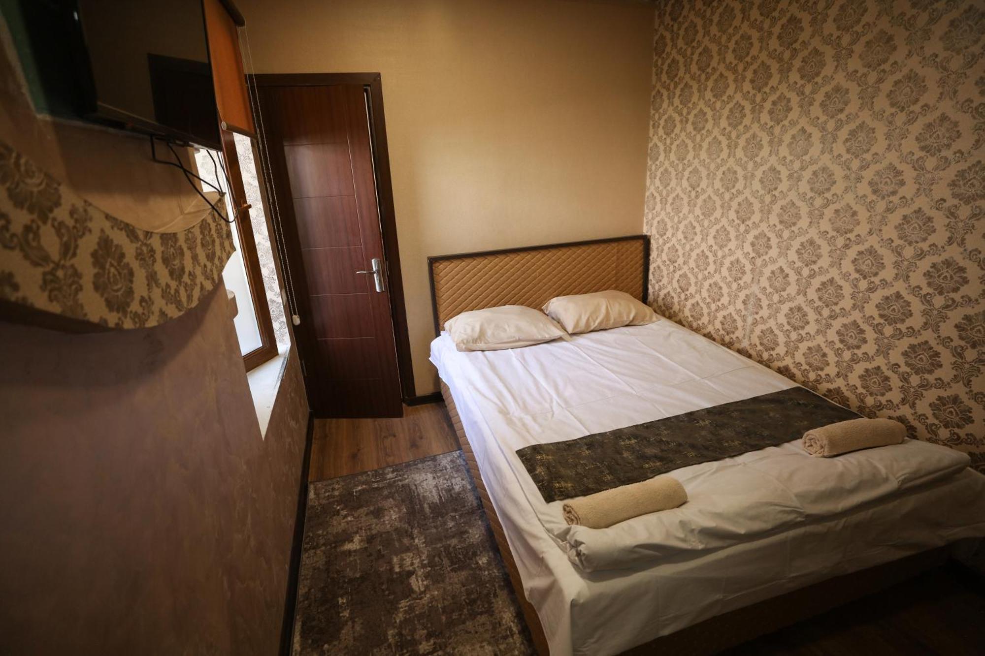 U Ashota Hotell Jerevan Exteriör bild