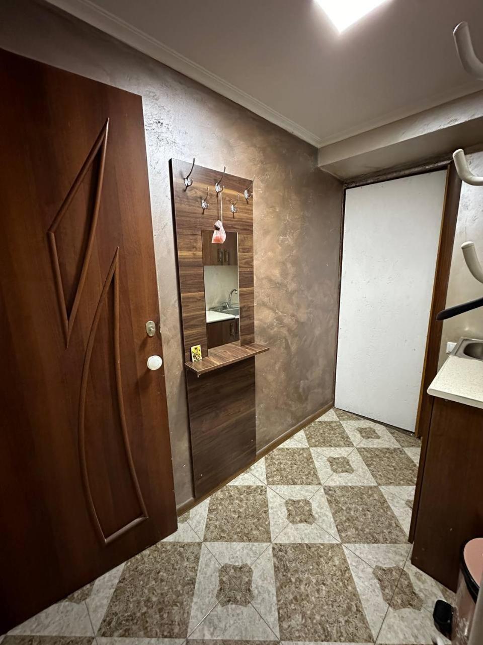 U Ashota Hotell Jerevan Exteriör bild